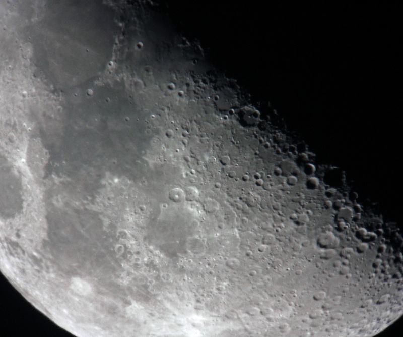 luna media creciente