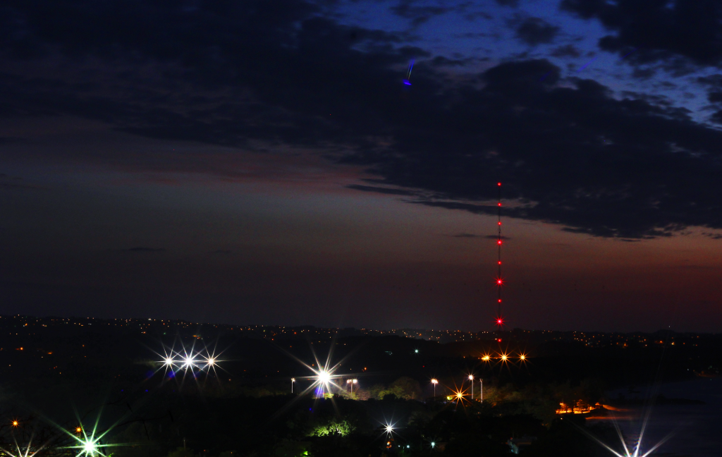 Vista panóramica de los pueblos de Aguadilla y Aguada, en la costa oeste de Puerto Rico.