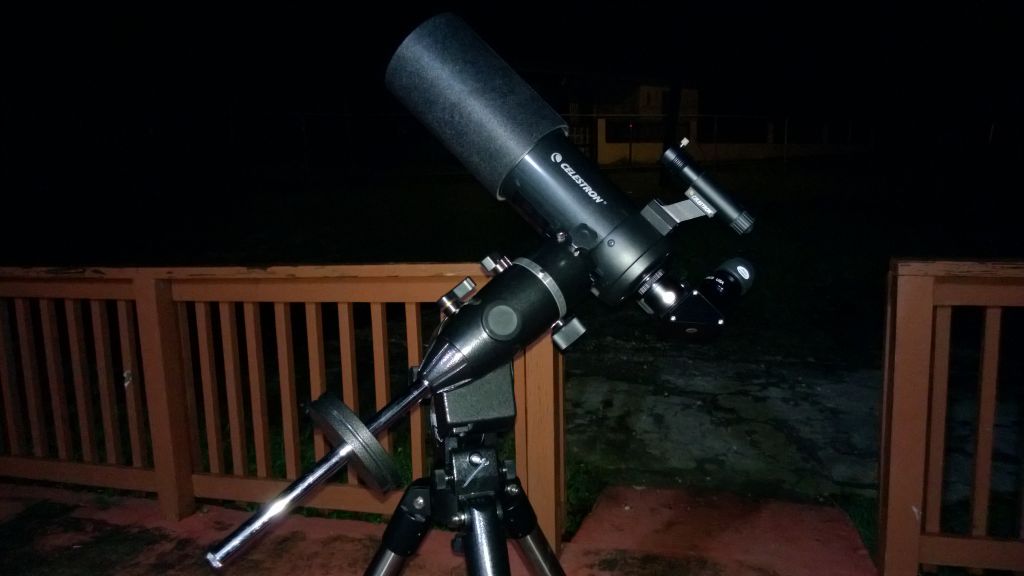 Mi pequeño C90 orientado hacia el planeta Saturno.