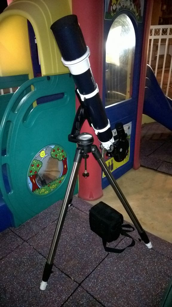 Refractor acromático Omni XLT 120.