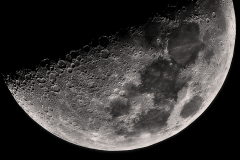 Luna en Cuarto Creciente. Crédito: Gustavo Sánchez/Captando el Cosmos.