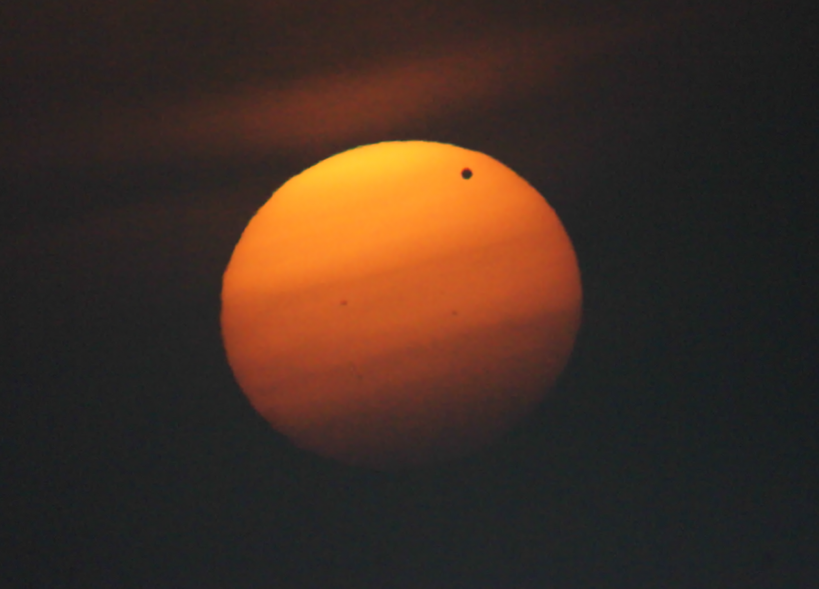 Venust-transit-06-05-2012